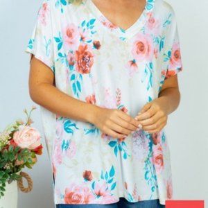 ⭐️CLEARANCE⭐️ NEW! White Birch Ivory Floral V~Neck Short Sleeve Top